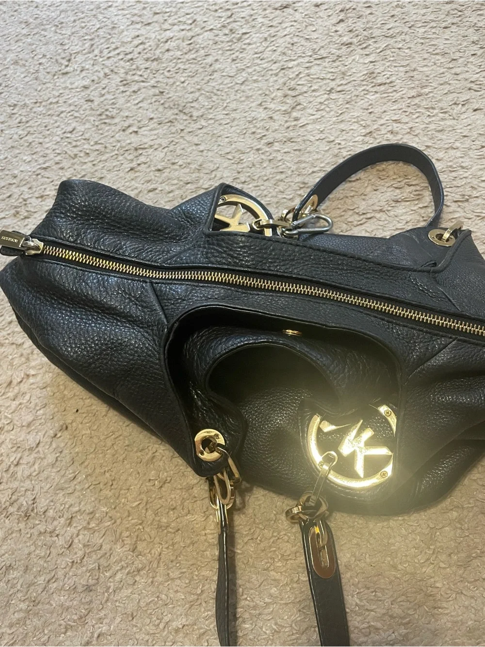 Wow! Michael Kors Black Leather Shoulder Hobo with Gold Logo Charm